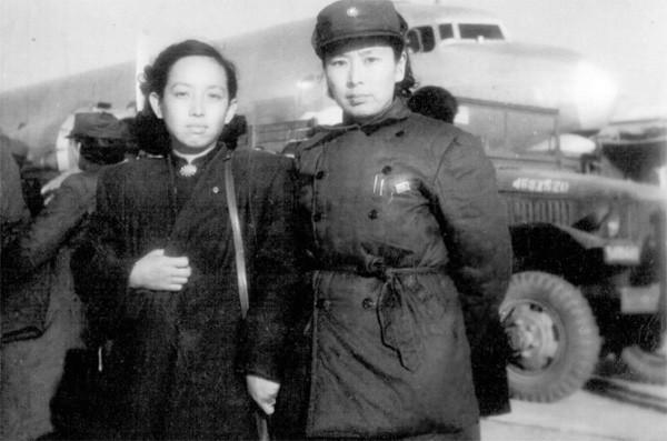 黃埔軍校最美女兵，給兩位正國級當過秘書，丈夫也是正國級